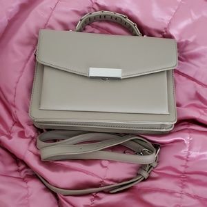 Classy Modcloth Crossbody NWOT
